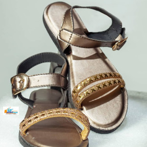 JodeeBuys Buckle Sole